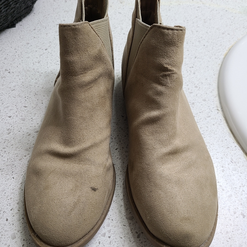 Boots - Picture 2 of 2